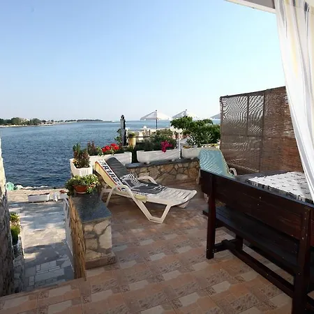 Lovely Es Apartman *