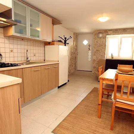 Apartman Lovely Es *