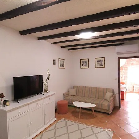 Lovely Es Apartman
